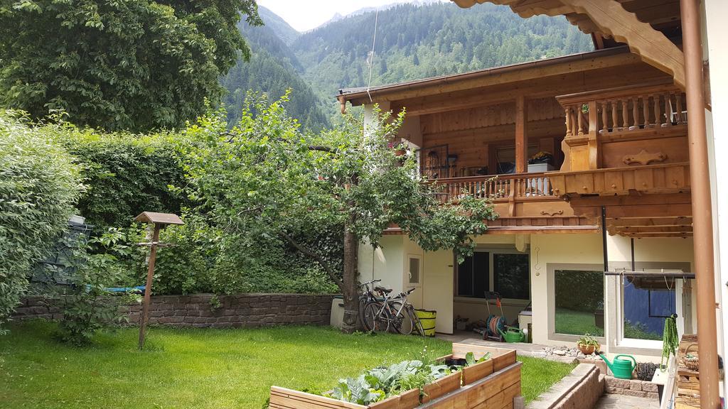 Apartments Grillstube Neustift im Stubaital Exterior foto